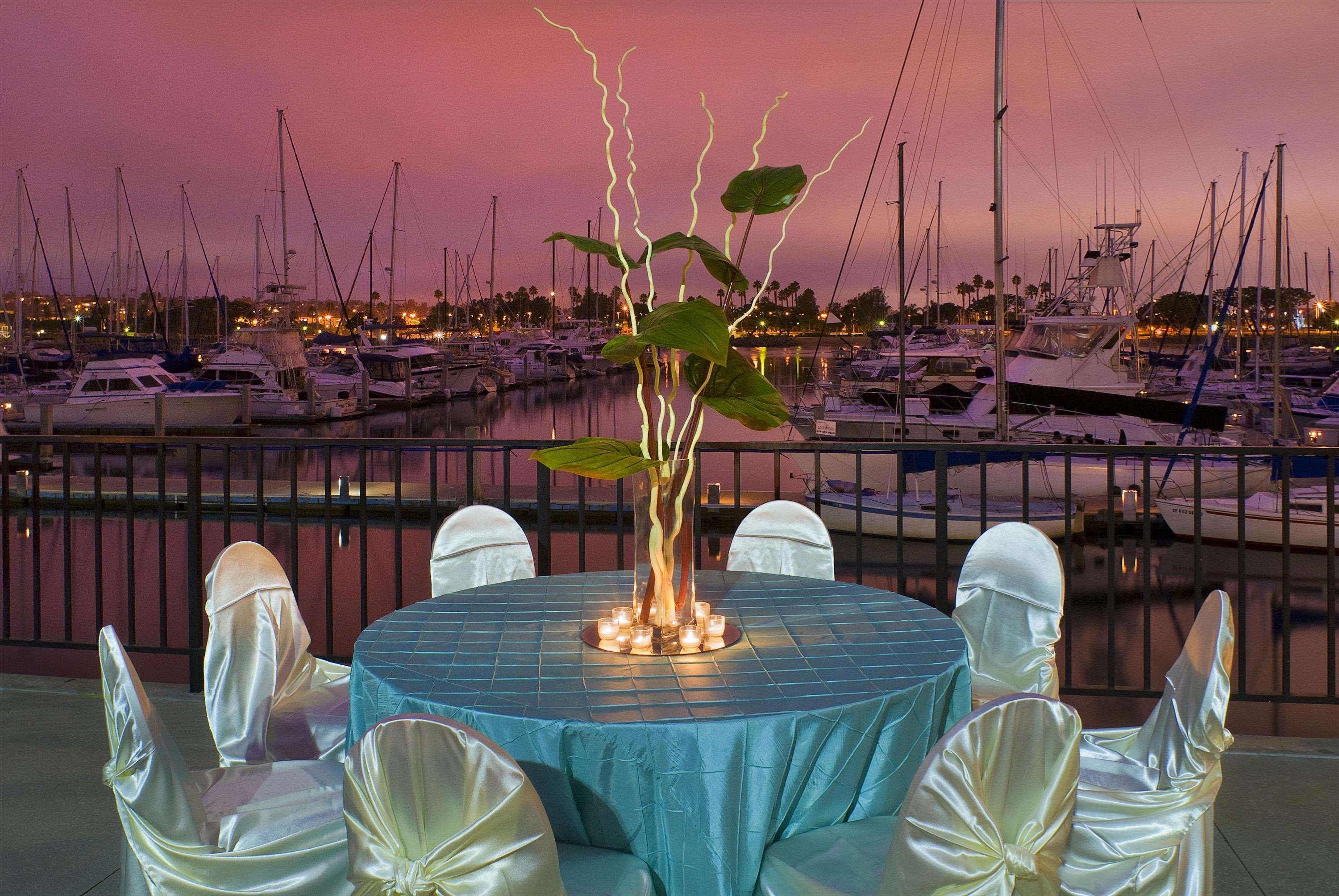 Hilton San Diego Airport/Harbor Island Esterno foto